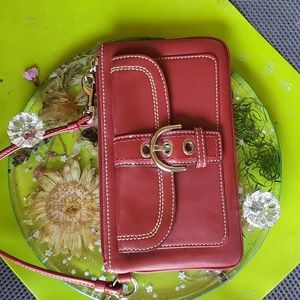 COACH Super cute small red coach clutch